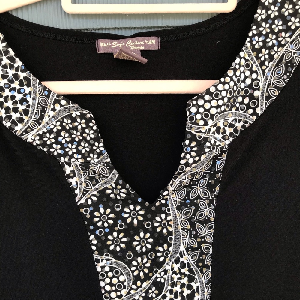 Blouse - Picture 2 of 3